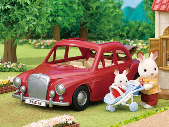 Sylvanian Families 5448 Family Cruising Car
