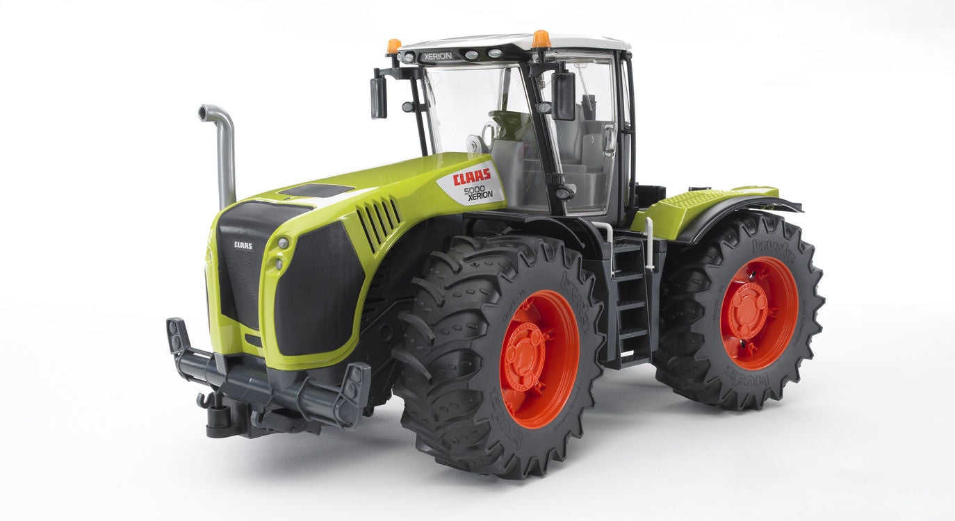 Bruder Claas Xerion 5000 Tractor 1:16