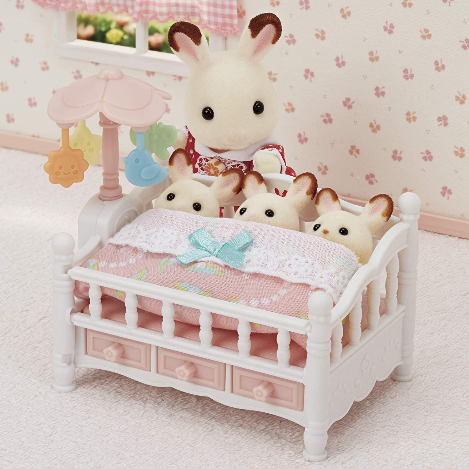 Sylvanian Families Crib With Mobile