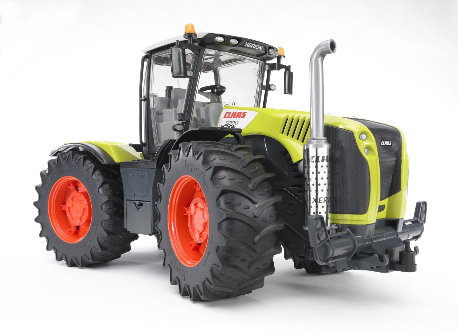 Bruder Claas Xerion 5000 Tractor 1:16