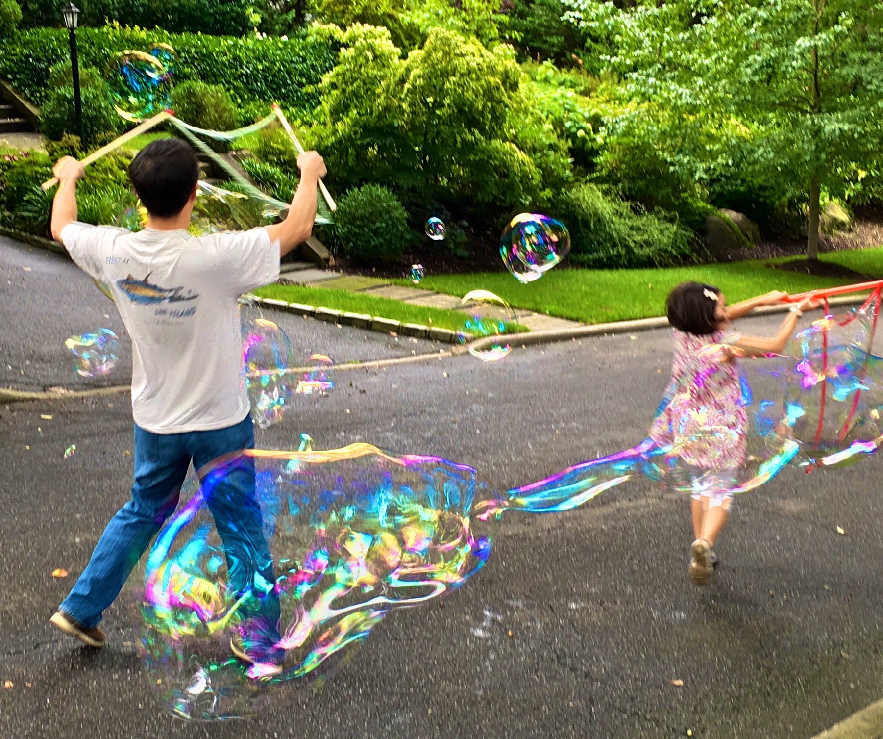 Gazillion Bubbles Big Bubble Loop