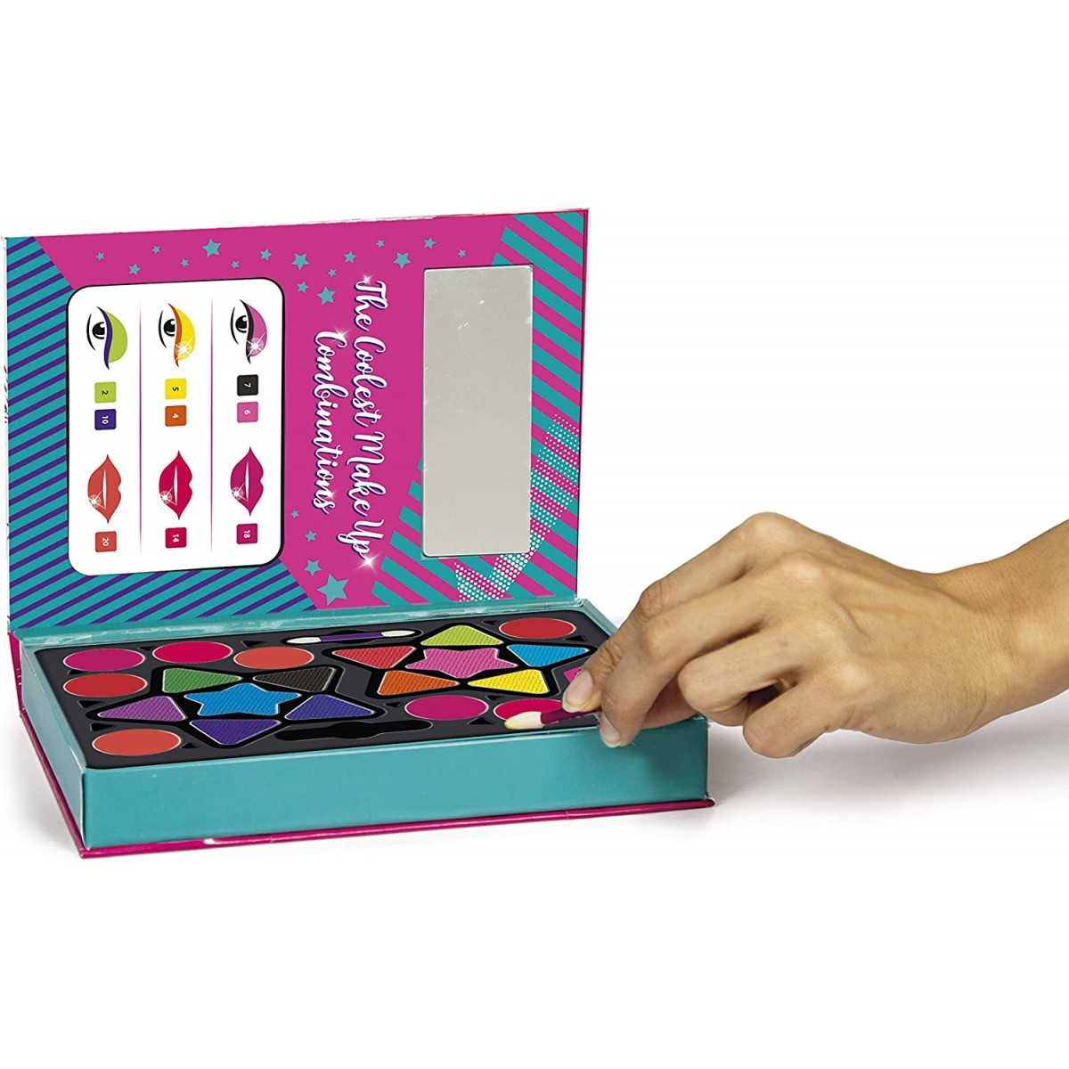 Crazy Chic Urban Style Make Up Set