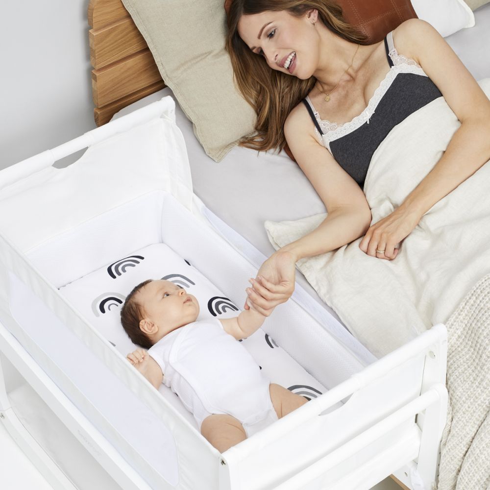 SnuzPod4 Bedside Crib - White