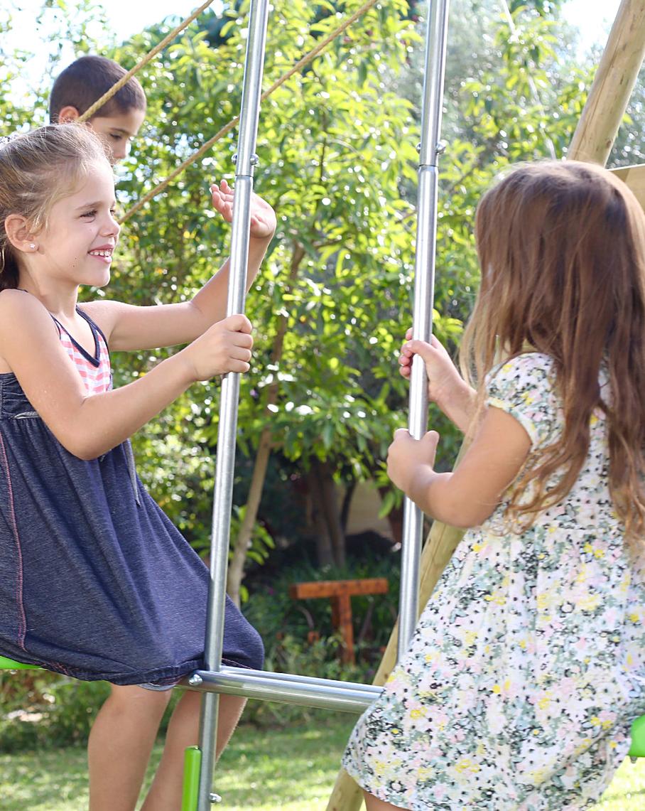 TP Woburn Triple Swing Setvvv