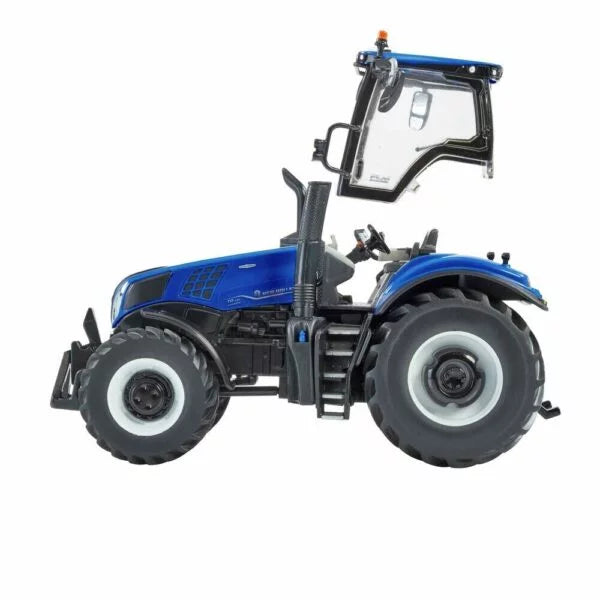 Britains New Holland T8.435 Genesis Tractor 1:32